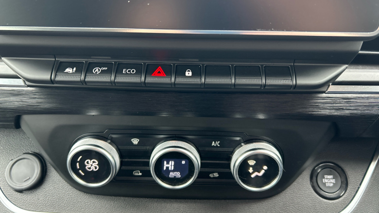 Renault Trafic Lwb Diesel LL30 Blue dCi 150 Extra Sport [Safety] Crew Van